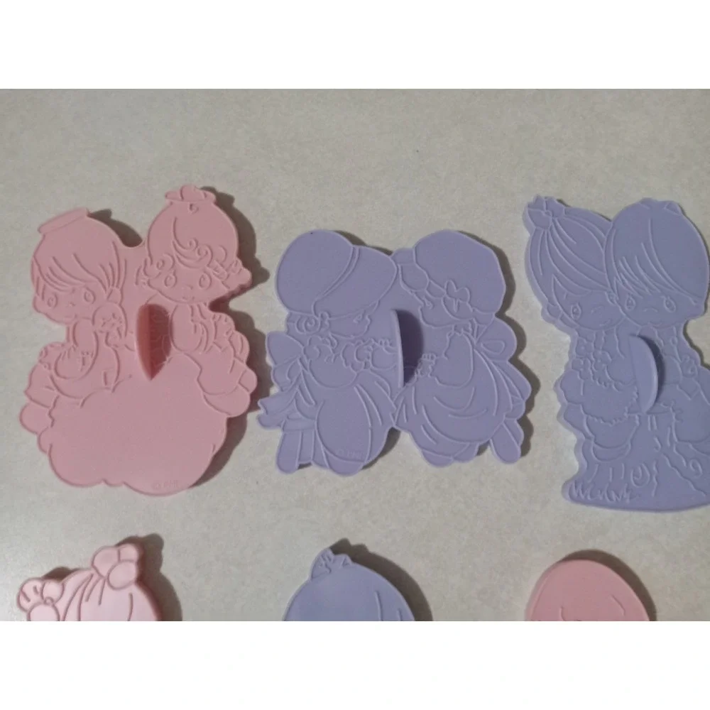 Vintage Lot of 8 Precious Moments Wilton plastic Cookie Cutters / 1993